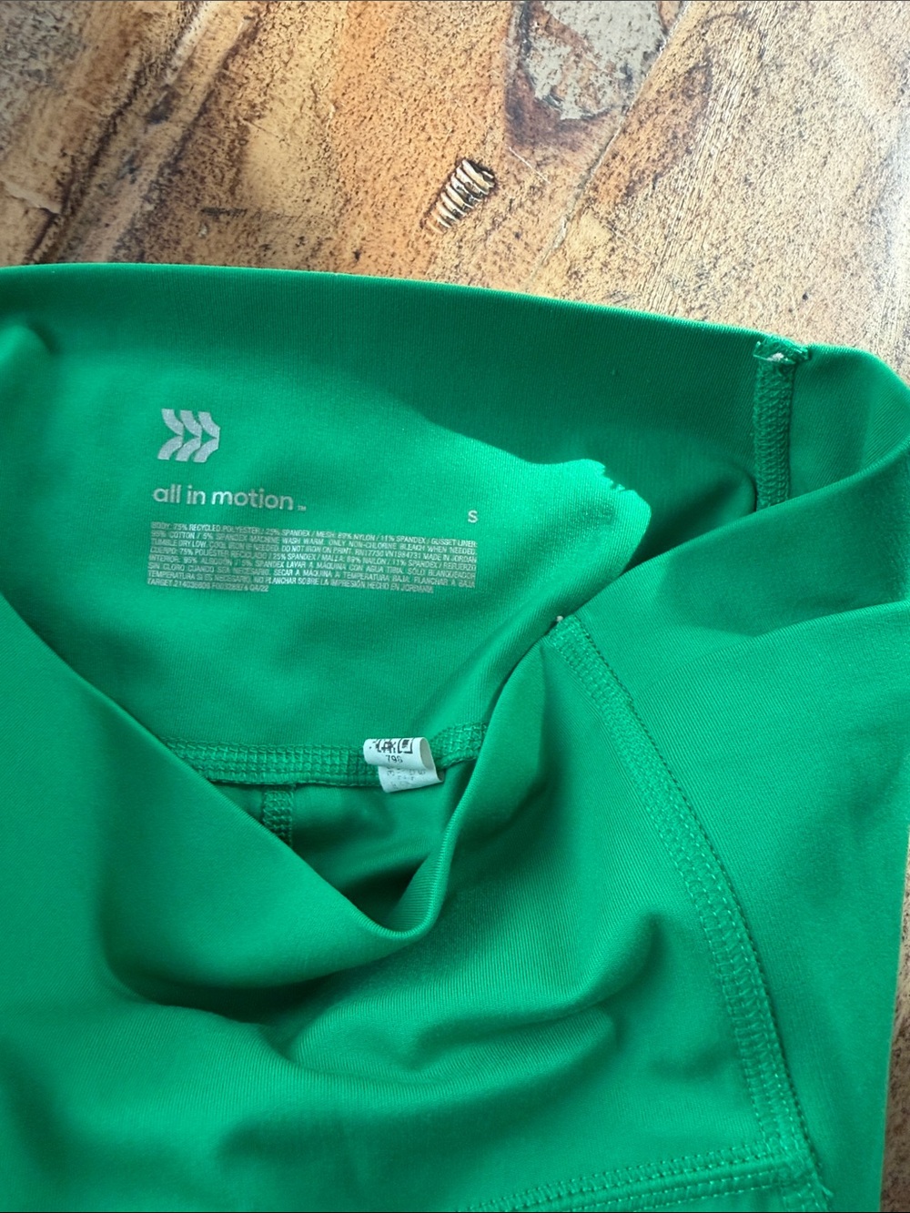 all in motion Bright Green High-Waist Leggings with Matching Crop Top - Picture 3 of 4